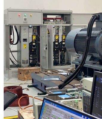 Хорошая цена ACS880 Управление прямым крутящим моментом Сменная частота привода для линии испытаний передачи и EOL онлайн