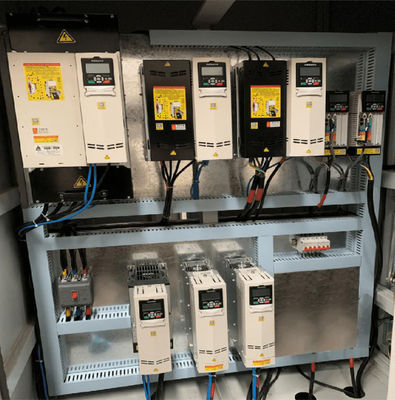 Хорошая цена Многомодульный низковольтный привод Inomax 380V ACS880-07-0721A-7 низковольтный VFD онлайн